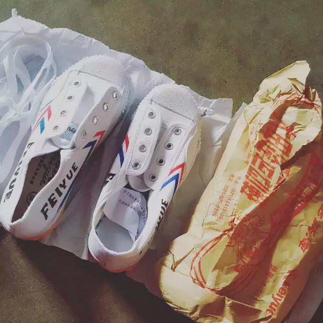 板鞋品牌排行榜前十名，板鞋品牌排行榜（8个必买的国产平价小白鞋品牌）