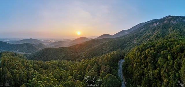 西樵山风景名胜区门票，西樵山免门票攻略（广东十大最受欢迎景点）