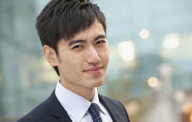 男生爱你的表现和特征，男生爱你的表现有哪些（男生喜欢你的五种表现）