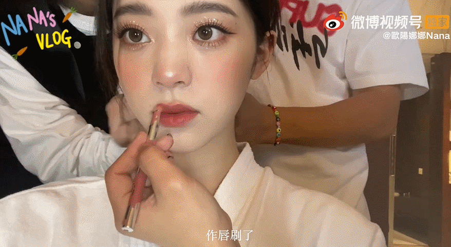 如何化彩妆，如何化彩妆教程视频教程（新手一看就会的4个万能妆容公式）