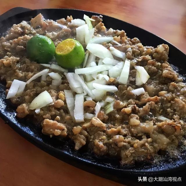 路边小摊有哪些小吃最受吃货欢迎，路边小吃摊什么最火（世界各国特色路边摊小吃）