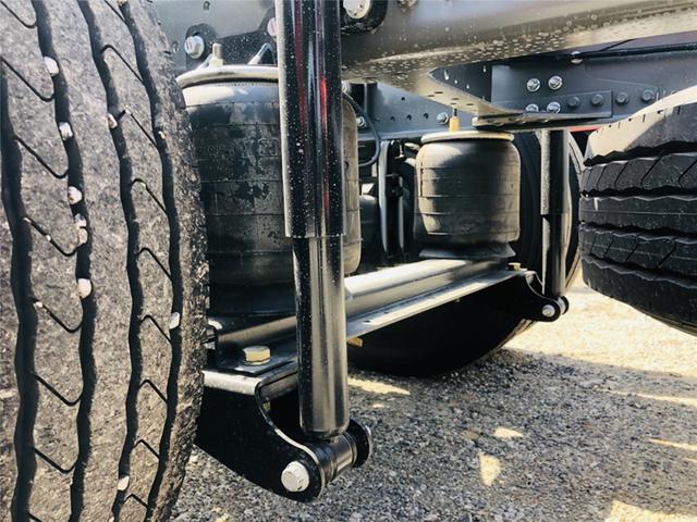 大货车新车报价，解放货车9米6新车报价 （8*4自动挡载货车就是牛）