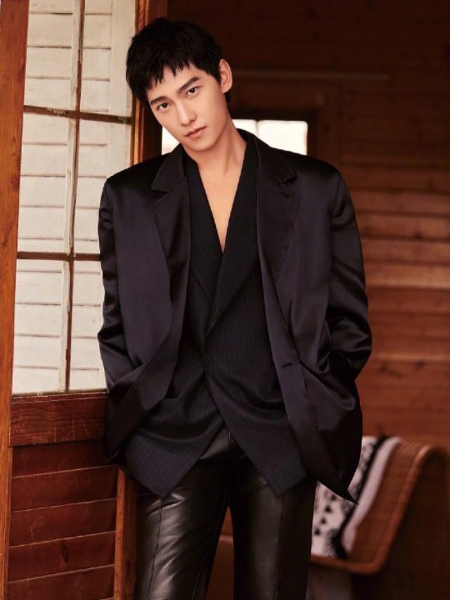 杨洋，杨洋生日2022（杨洋帅气写真图片）