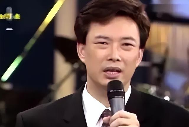 费玉清个人资料，费玉清简历资料个人资料（我们全家要和你一起“洗澡”）