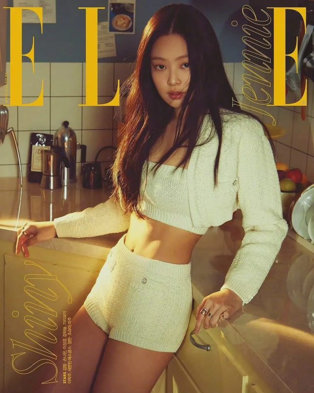 美颜相机怎么去水印，轻颜相机如何去水印（BLACKPINK拍封面被嘲“抠图打假现场”）