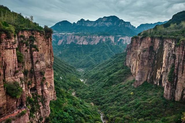 举起手来拍摄地，举起手来拍摄地郭亮村介绍（悬崖上有隐秘古村）