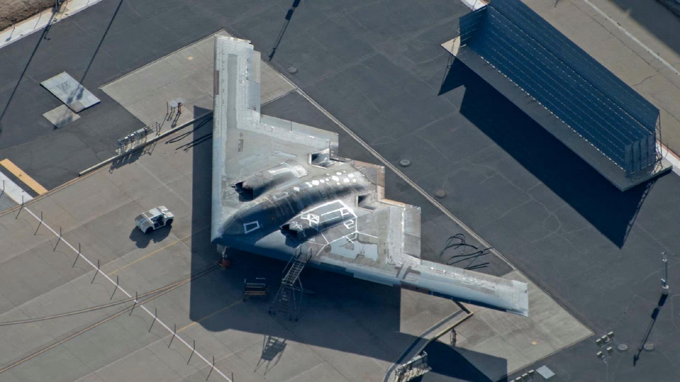 第5名 美国b-2隐形轰炸机