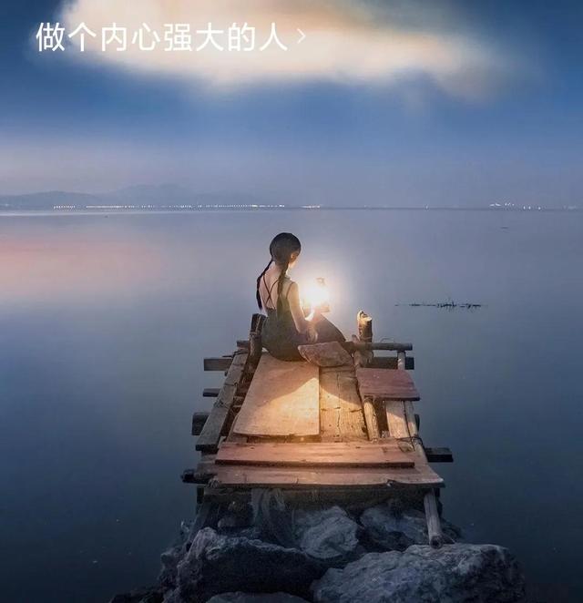 余秀华诗歌欣赏二十首，余秀华大胆的诗（我对余秀华的八个经典诗歌作品的简单剖析和评价）
