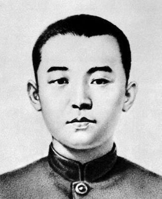 蔚华（1937年吉林一对兄妹的父亲服毒自杀）