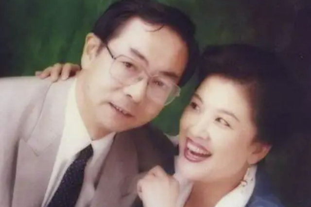 假如幸福来临的演员，假如幸福来临的演员表张露（宋春丽：和教授丈夫结婚42年）