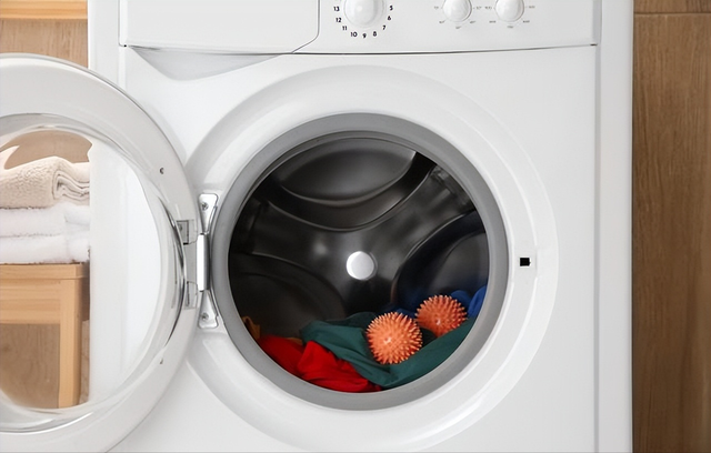 滚筒洗衣机自清洁需要放什么，海尔滚筒洗衣机自清洁需要放什么（滚筒洗衣机自洁怎么用）