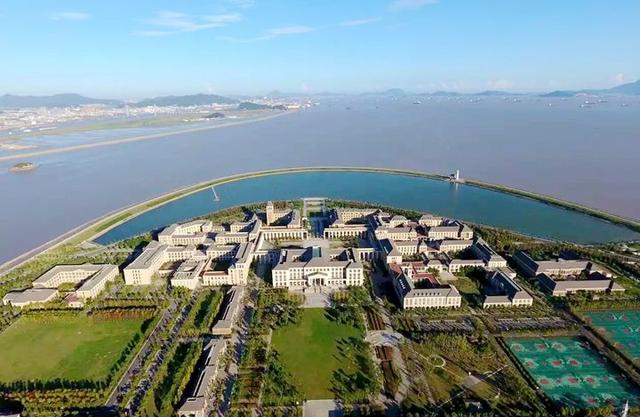 浙江海洋大学怎么样，浙江海洋大学最新排名（一条鱼一艘船一座港）