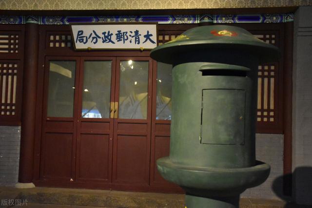 邮政快递投诉电话12305还是11185，邮政投诉电话（快递公司踢皮球、拖时间）