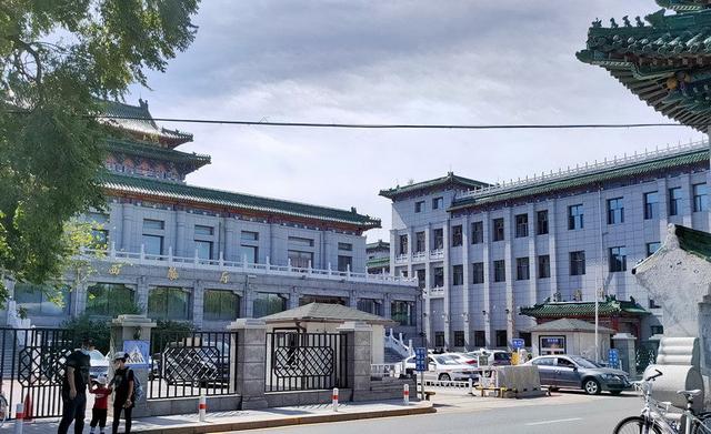 哈尔滨斯大林公园，防洪纪念塔、斯大林公园、友谊宫