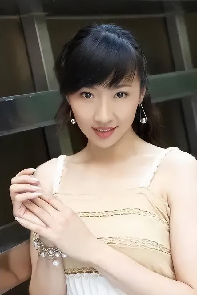 侯耀文几段婚姻，一代相声大师侯耀文先生