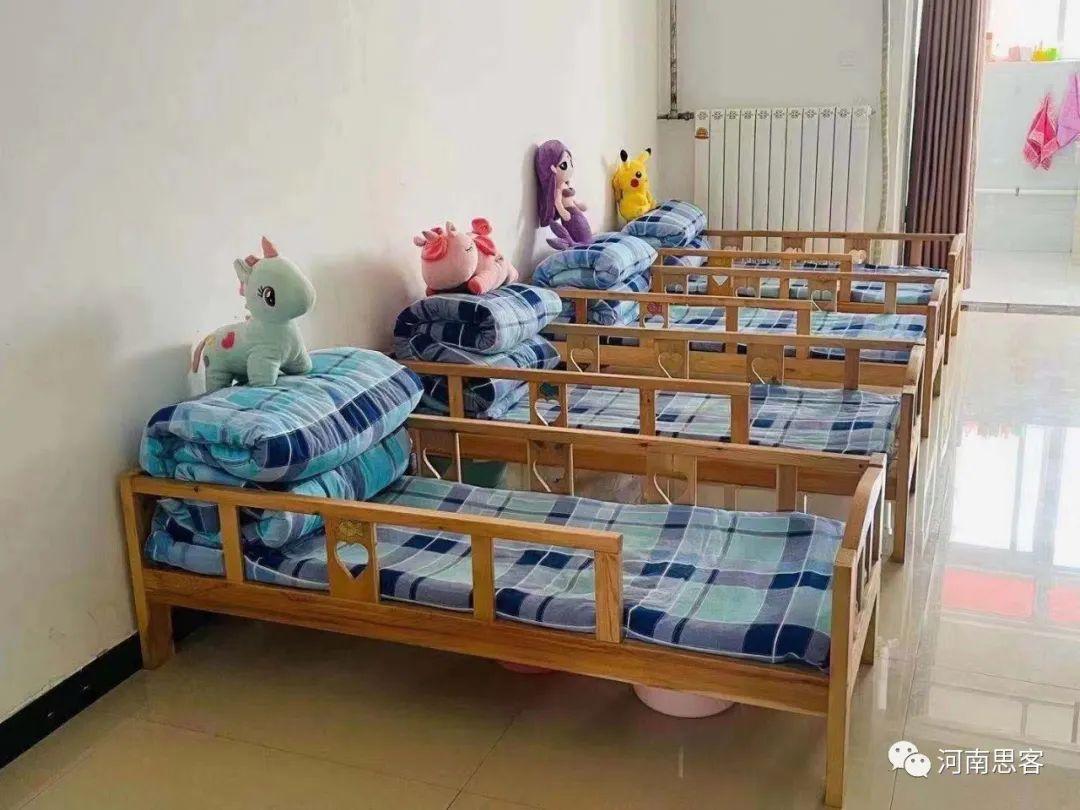 学校的营养午餐作文（我上学时要过饭）