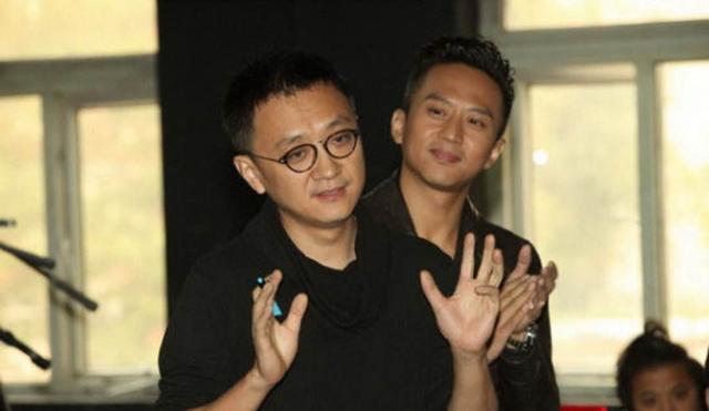 华谊兄弟旗下艺人名单，华谊兄弟旗下艺人名单2022（黄晓明和邓超两位“华谊一哥”）