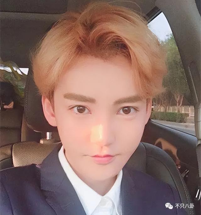 男生变成了女生,关于男生穿越变成女生的小说有哪些(从男性彻底变成