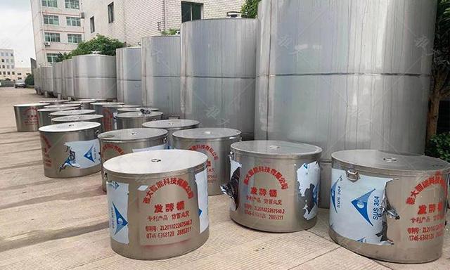 酿酒设备多少钱，酿酒小型酿酒设备一套多少钱（2023回家开个小酒坊）