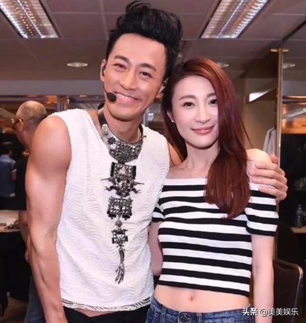 王浩信恭喜陈自瑶获奖!被扒在老婆孕期出轨,曾和小三同台领奖