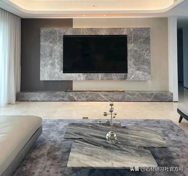 背景墙装饰材料，背景墙装饰材料有哪些（电视背景墙要高级）