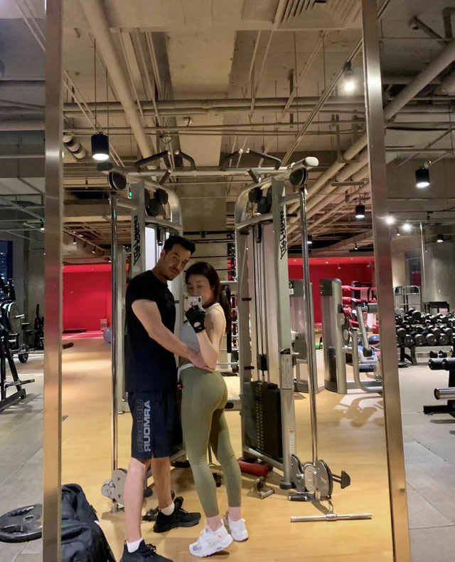 海一天个人资料，海一天老婆刘帅个人资料简介（娶小9岁二婚妻子）