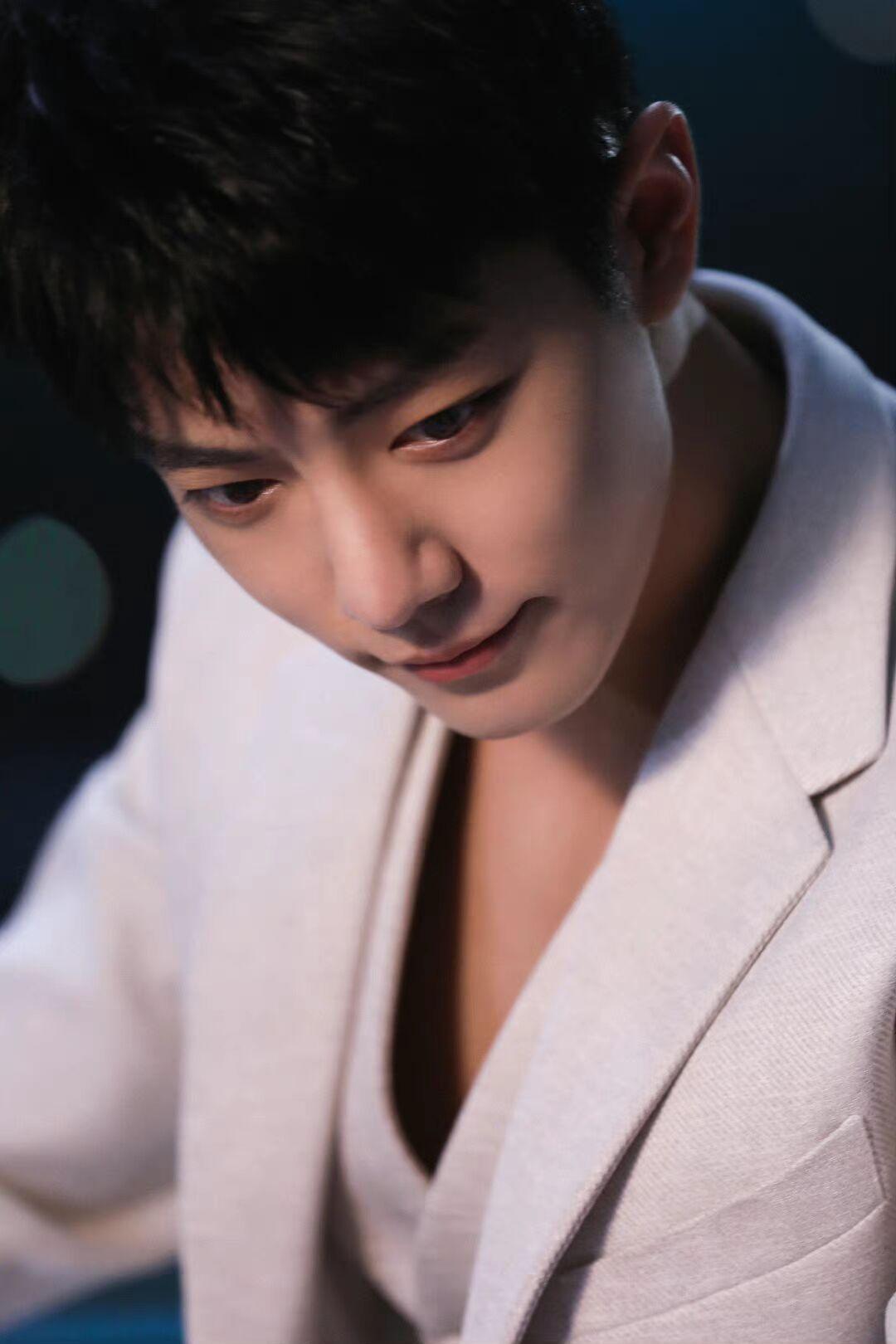 盘点中国娱乐圈十大天秤座男明星