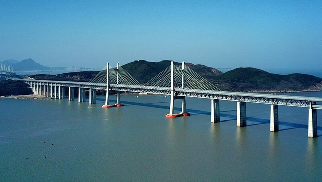 世界上最长的海峡，世界上最长的海峡是连接太平洋和印度洋的莫桑比克海峡（中企建设世界最长跨海峡公铁大桥）