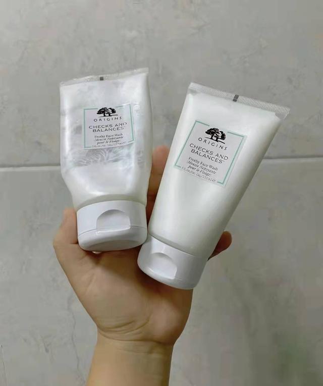 油性皮肤 洗面奶，油性皮肤洗面奶什么牌子好（盘点4款“大牌洗面奶”）