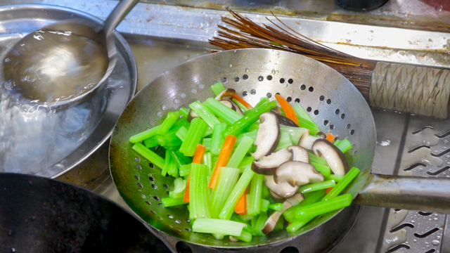 益气补血的食物有哪些，补气补血的食物有哪些（伏天多吃5种养气血食物）