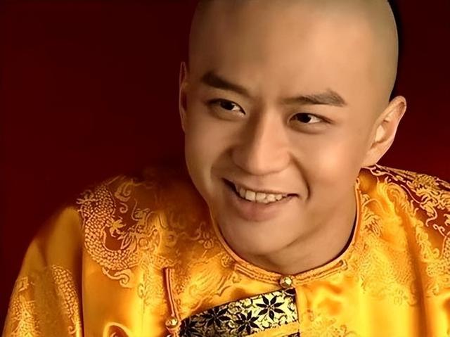 卫生队的故事电视剧剧情，电视剧卫生队的故事演员表（今8位老成员相比）