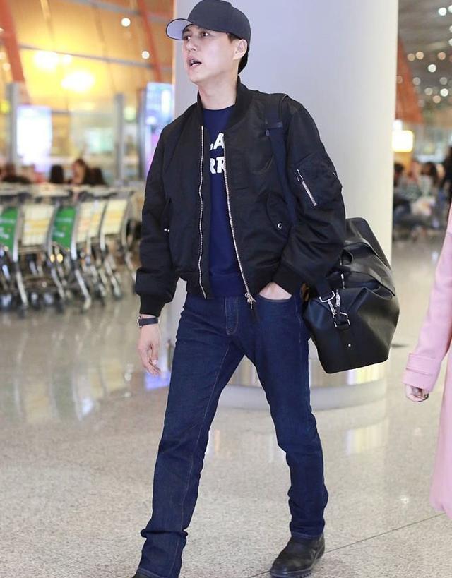 牛仔外套适合什么年龄的男人，牛仔外套适合什么年龄的男人穿（真正会穿搭的男人：不穿卫衣）