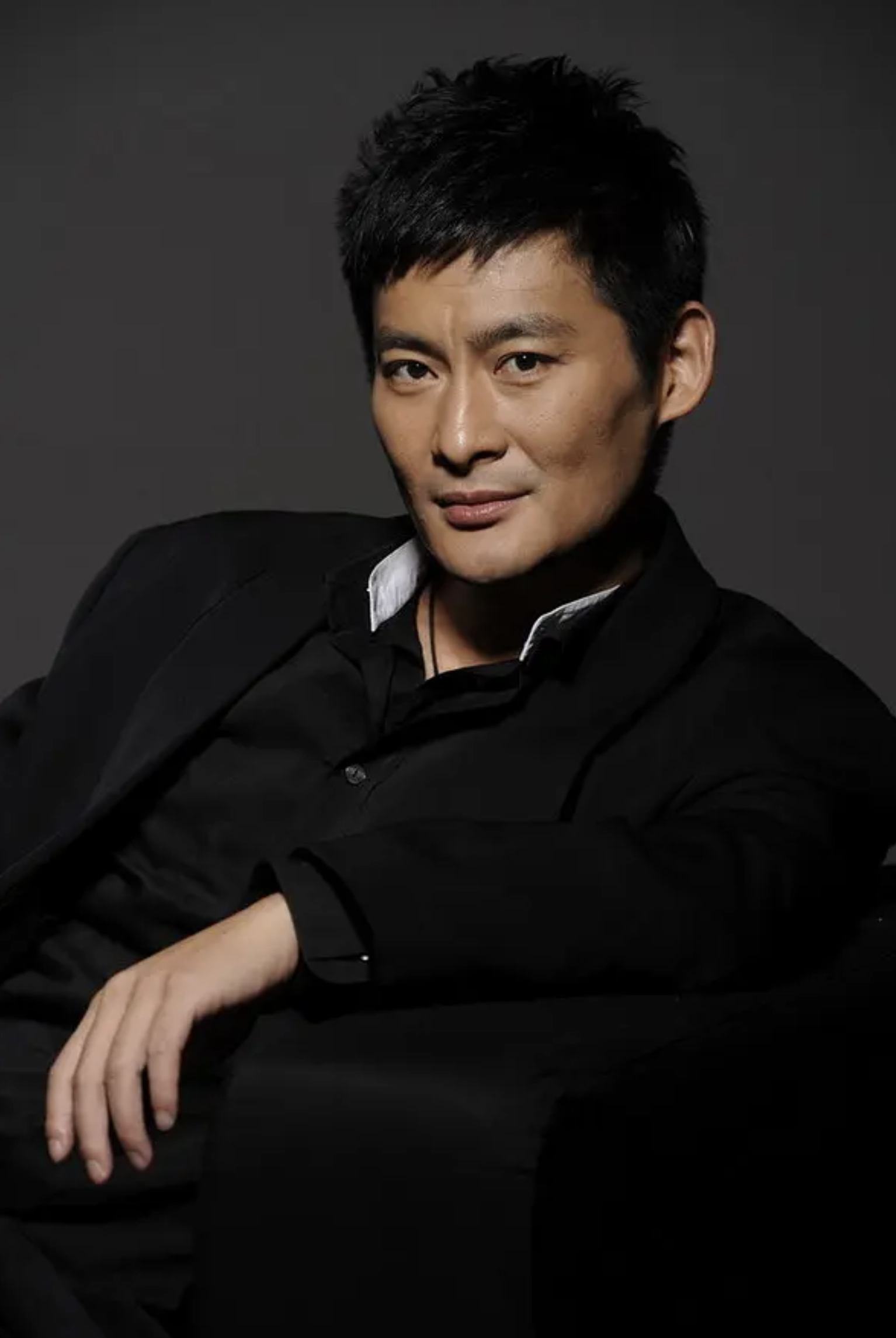 景岗山个人资料及照片(景岗山) - 散下步