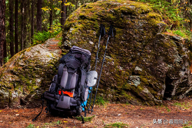 爬山需要准备什么东西，爬山需要准备些什么（<个人装备+集体装备+特定环境用具>）