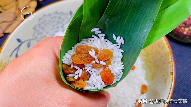 棕叶用温水还是冷水泡，粽叶是冷水煮还是开水煮（煮粽子：有人用冷水）