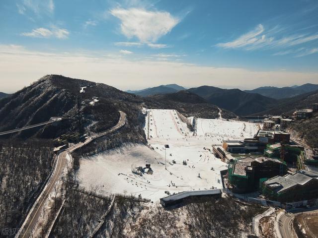 国内必去十大滑雪场滑雪，中国十大滑雪场排行榜（浙江家门口的六大滑雪场推荐）