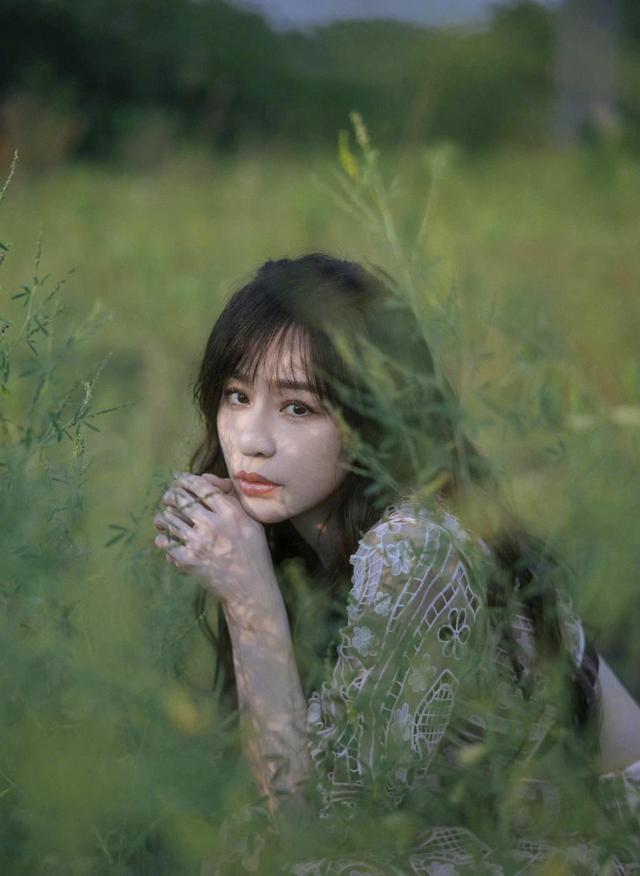女明星发型(女明星发型 中发)