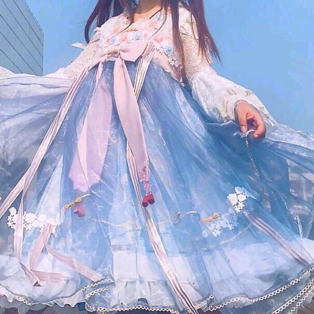 洛丽塔甜系女孩少女唯美玩网气质女生头像微信，洛丽塔甜系女孩少女唯美玩网气质女生头像（往心里装一些阳光和花海）