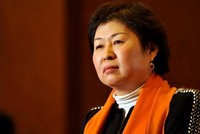 中国第一女首富，中国第一女首富是谁（中国首位女首富）