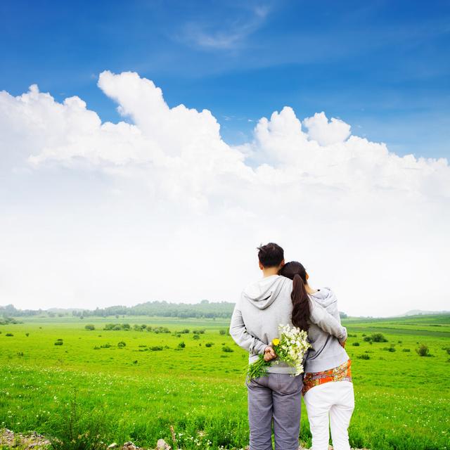 春暖花开奔你而来✨✨，春暖花开夏日炎炎秋高气爽冬雪皑皑音译（春暖花开，奔你而来图片）