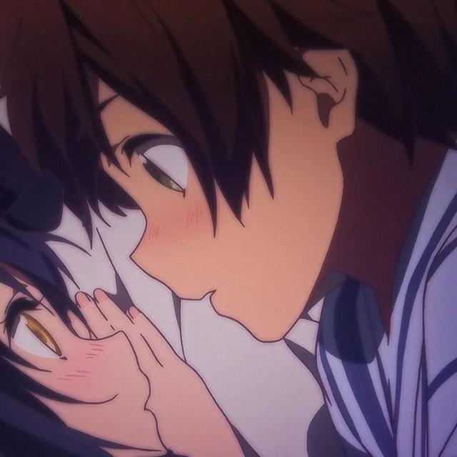 中二病女生特点，中二病也要谈恋爱／动漫女生头像微信（精选中二病也要谈恋爱动漫情侣头像大全）