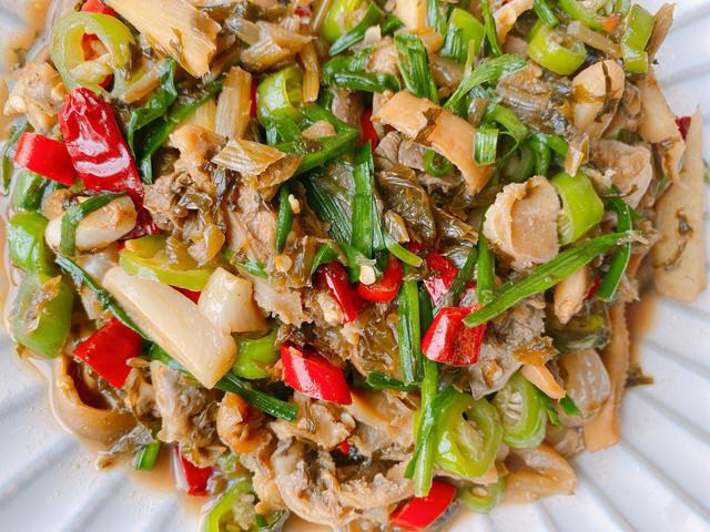 爆炒河蚌的做法，爆炒河蚌肉的做法（4月必吃的一种河鲜）