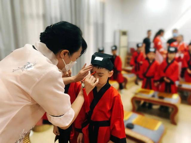 开笔礼祝愿孩子的话，开笔礼家长寄语（诺亚舟森林幼儿园大班开笔礼）