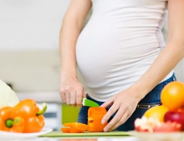 孕妇汤的做法大全，孕妇鸡汤的做法大全（怀孕期间多喝5种汤）