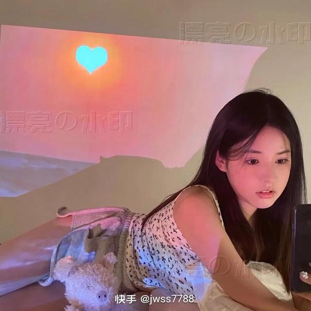 可爱女生头像 甜美，可爱超甜的女生头像 黄昏是个浪漫主义微信（辣妹头像/听闻黄昏是个浪漫主义者）