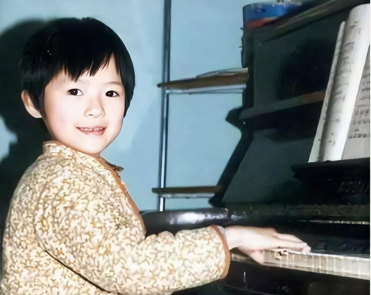 章子怡身价多少亿，章子怡身价有多厚（偏偏嫁给三婚的汪峰）