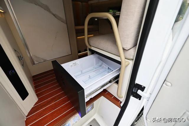 家用代步还能旅行市区能开的房车，兼顾自驾旅行/日常代步