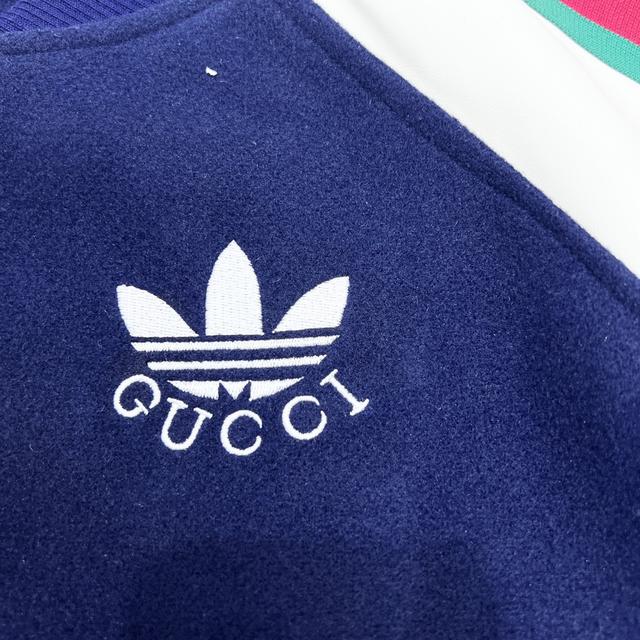 阿迪达斯三叶草男装外套，22FW三叶草织带棒球服外套拥有较高的色牢度