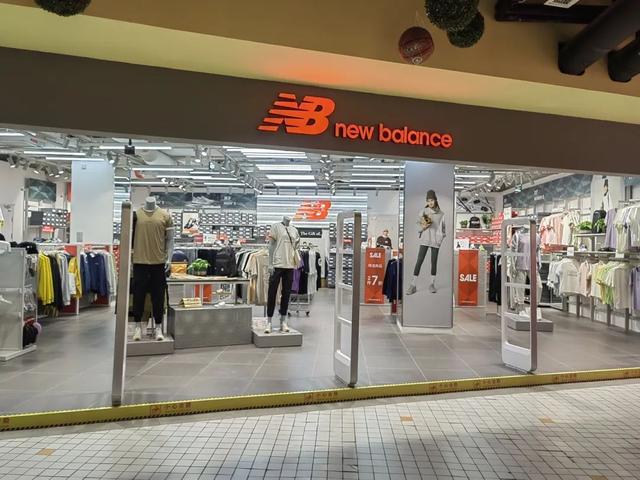 新百伦领跑和新百伦区别，新百伦领跑和新百伦区别是什么（曾经的“网红球鞋”NB新百伦）