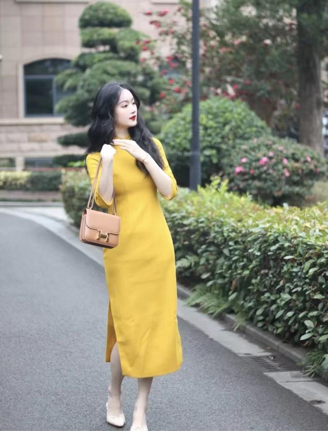 夏天穿旗袍配什么鞋子最合适,秋冬旗袍配什么鞋最合适(改良旗袍裙配